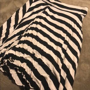 Express Black and white striped skirt